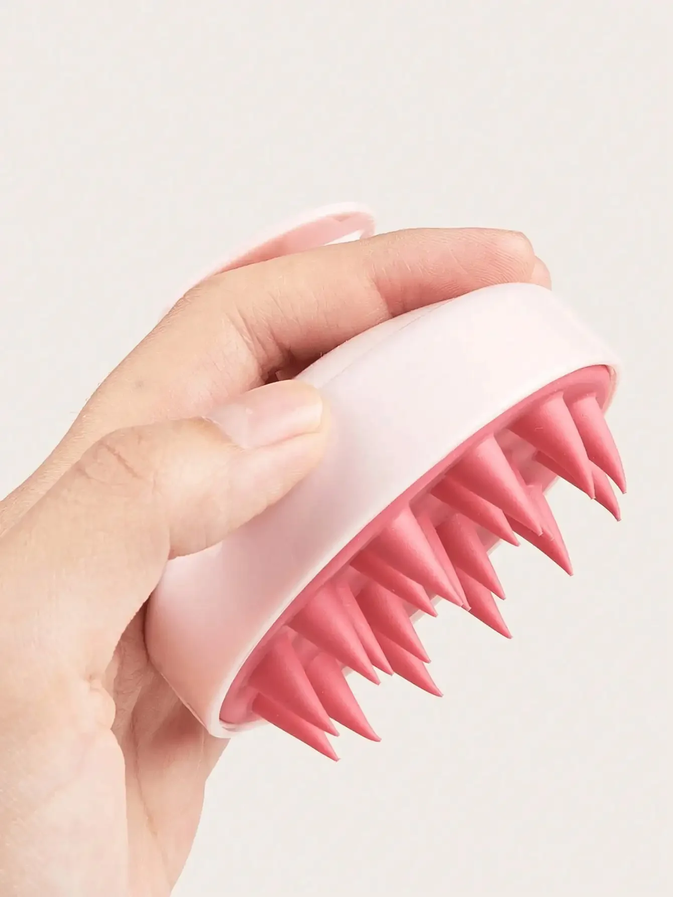 فرشاة شامبو ناعمة من السيليكون - مراجعة Hair Care For Curly Dry Hair وسعره